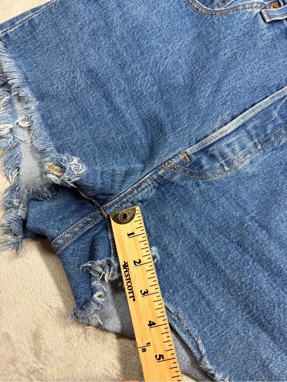 Levi’s Women’s 501 High Rise Cotton Blend Button Fly Blue Jean Denim Shorts 29 - Picture 13 of 16